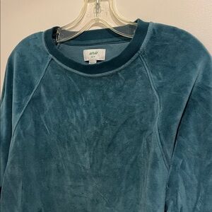 Oversized Fuzzy Aerie Crew Neck